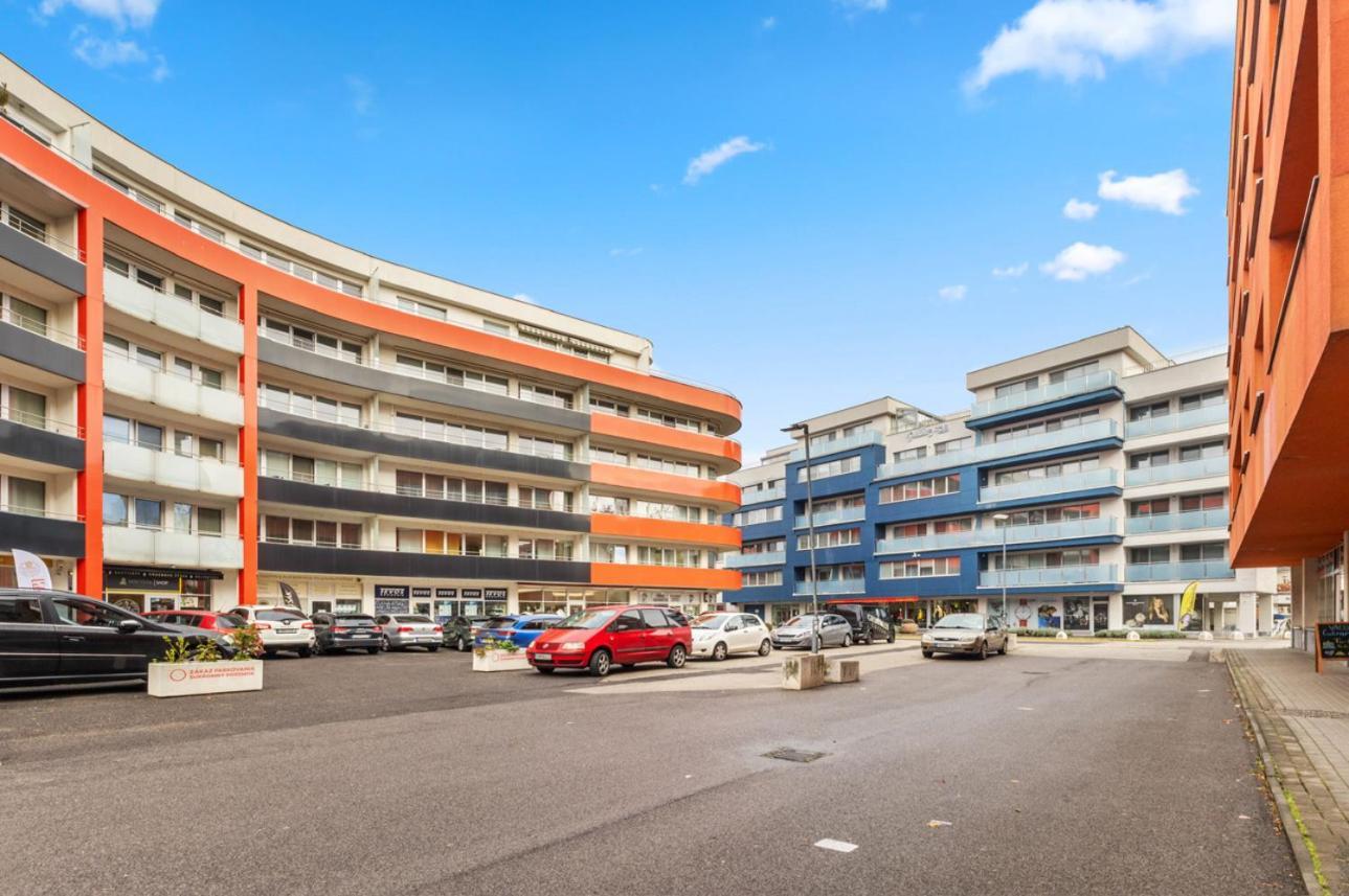 Apartment Puma V Centre Piestan بييشتِني المظهر الخارجي الصورة