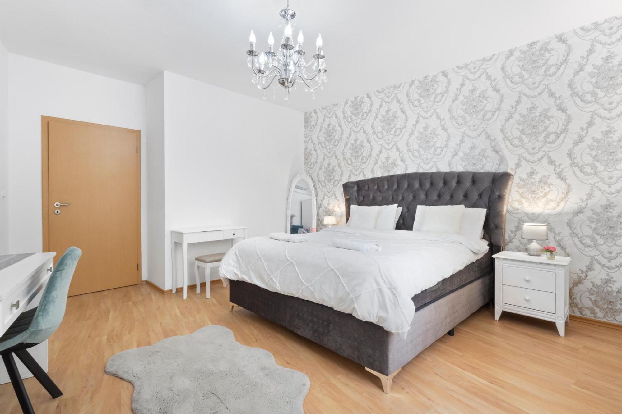 Apartment Puma V Centre Piestan بييشتِني المظهر الخارجي الصورة